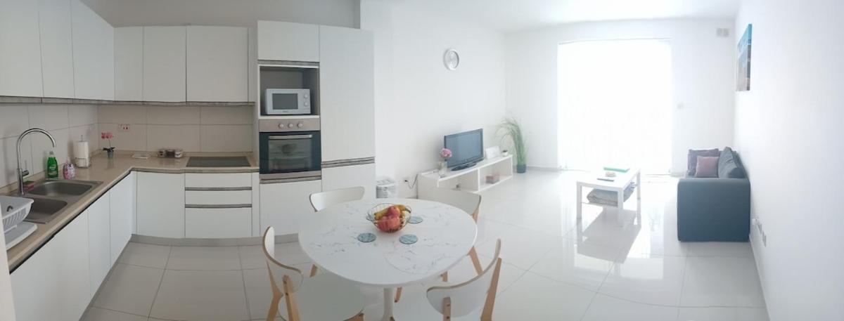 Ferries Apartment